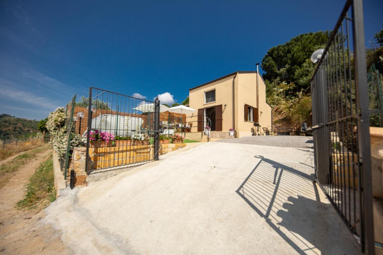 Casa Vacanze Villa Baronessa Cefalu Exterior photo